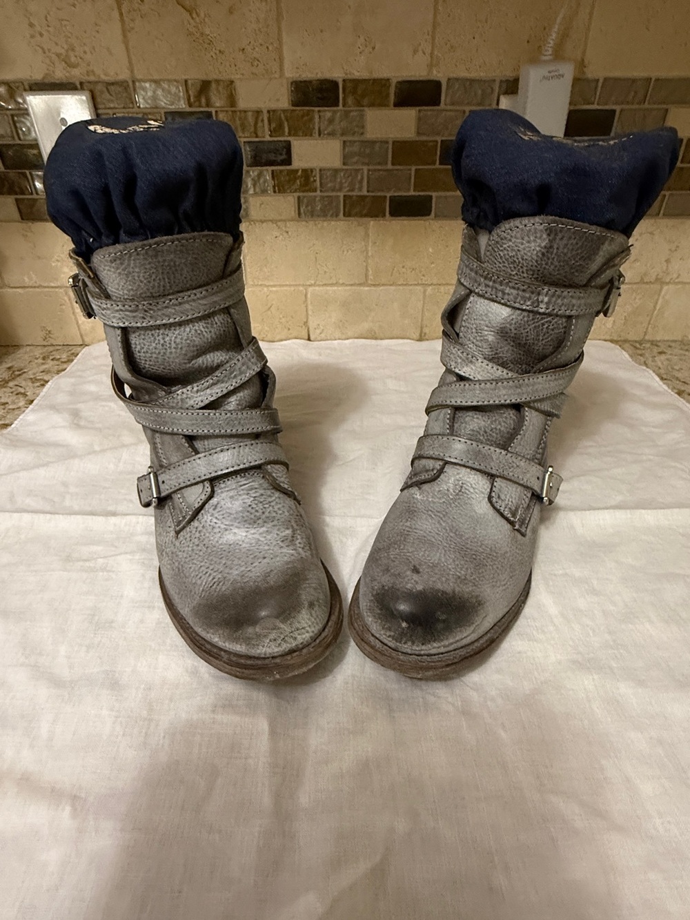 Freebird boots style Raine. Grey/Stone Size 10